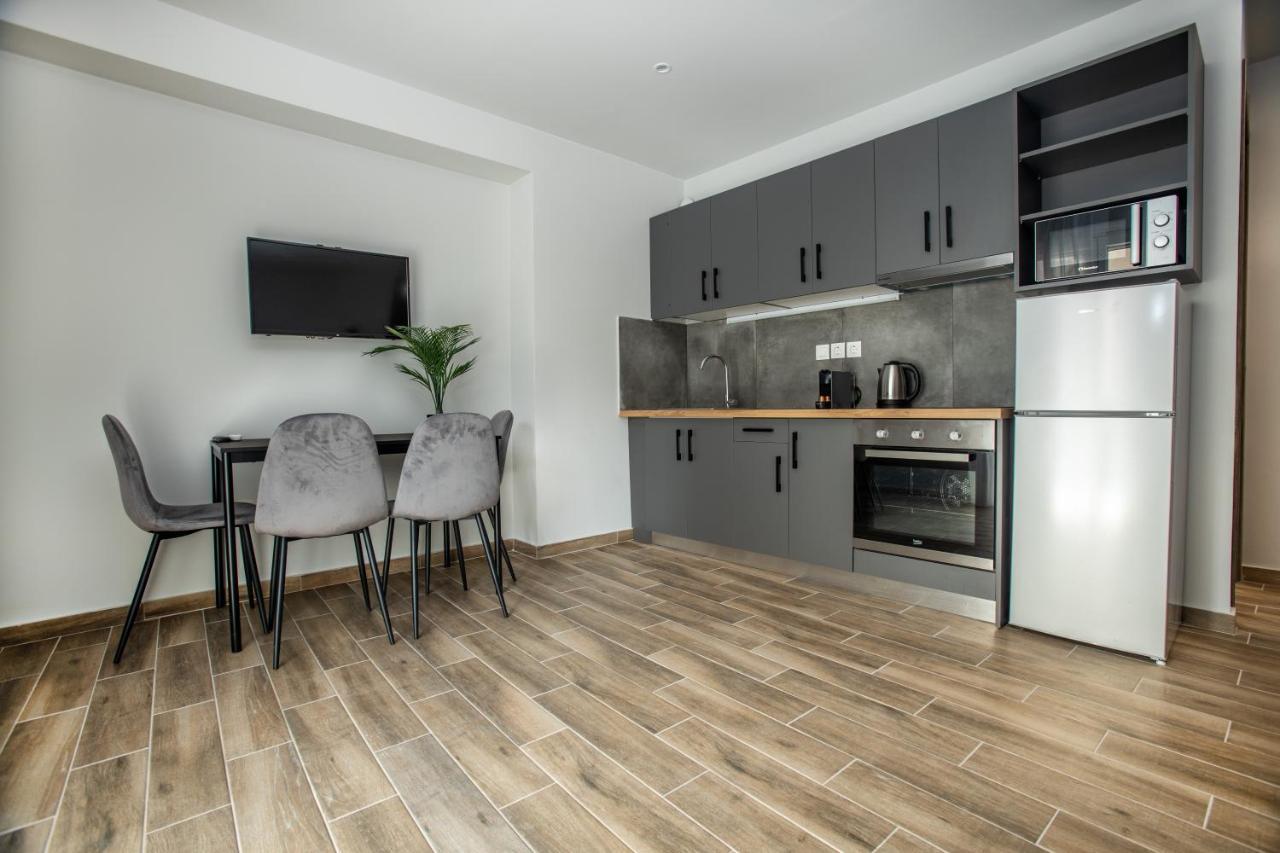 Raise Averof Serviced Apartments Атина Екстериор снимка