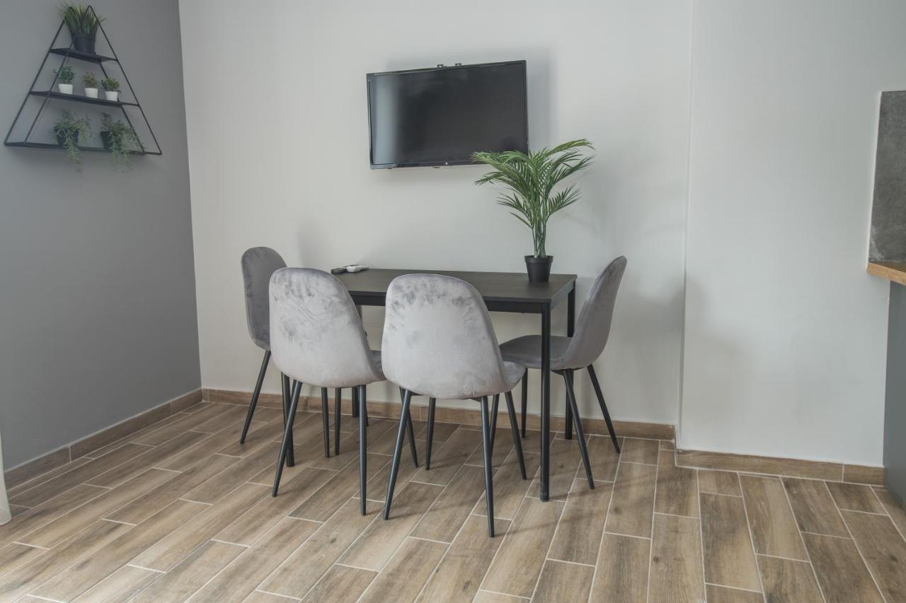 Raise Averof Serviced Apartments Атина Екстериор снимка