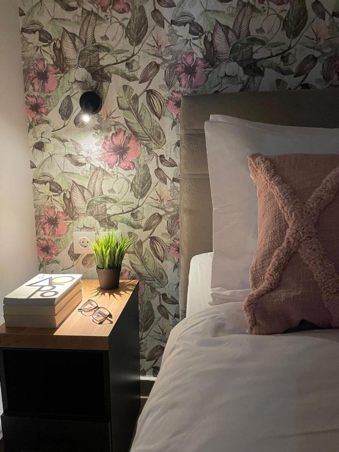 Raise Averof Serviced Apartments Атина Екстериор снимка