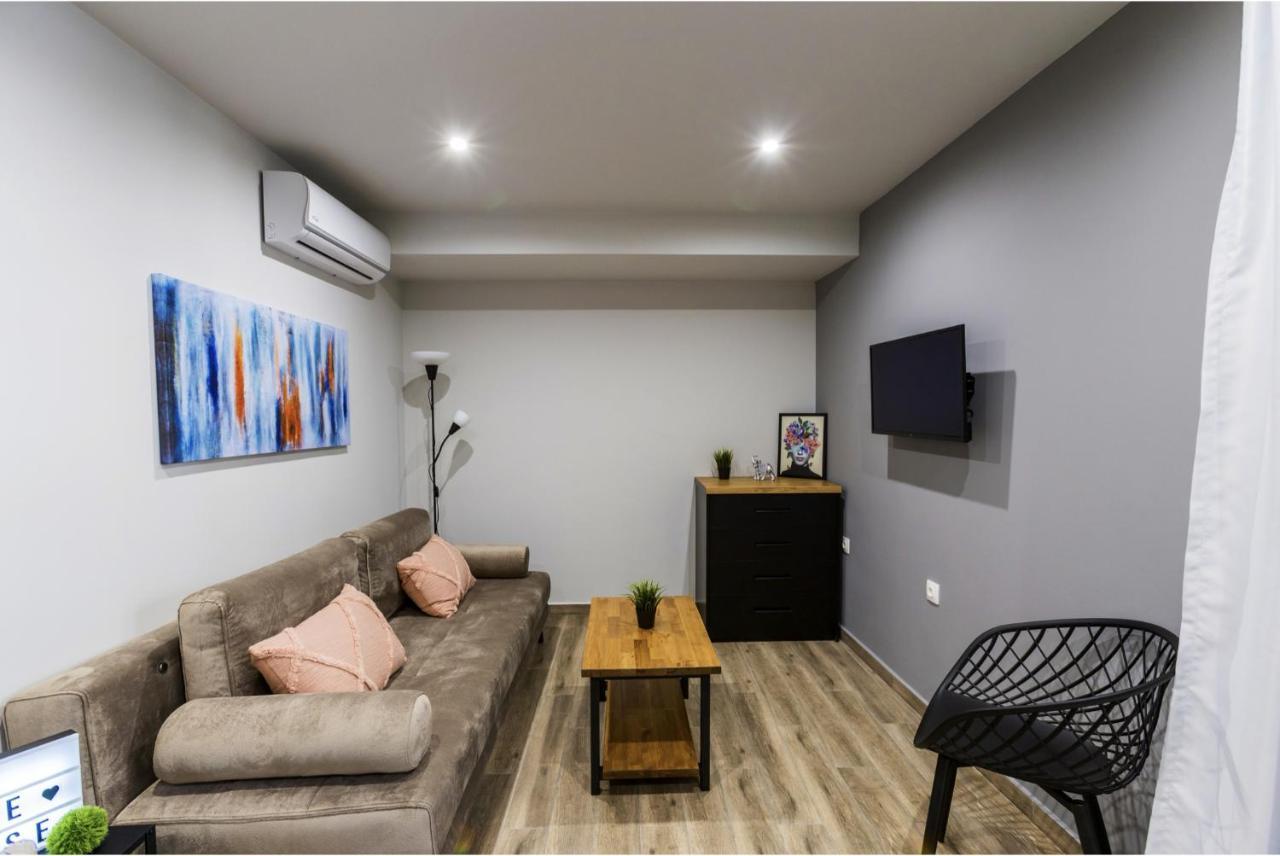 Raise Averof Serviced Apartments Атина Екстериор снимка