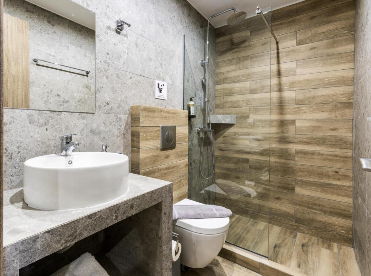 Raise Averof Serviced Apartments Атина Екстериор снимка